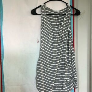 Small show nursing tank